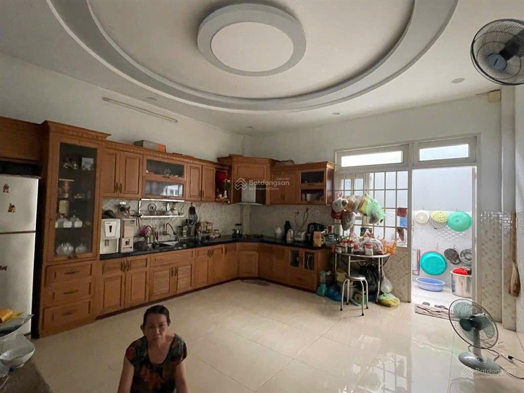 Bán nhà 3,5tam, mặt tiền đường số 3 kdc 47mẫu