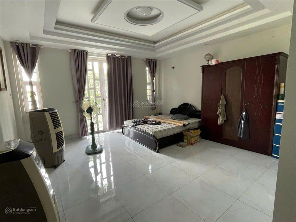 Bán nhà 3,5tam, mặt tiền đường số 3 kdc 47mẫu