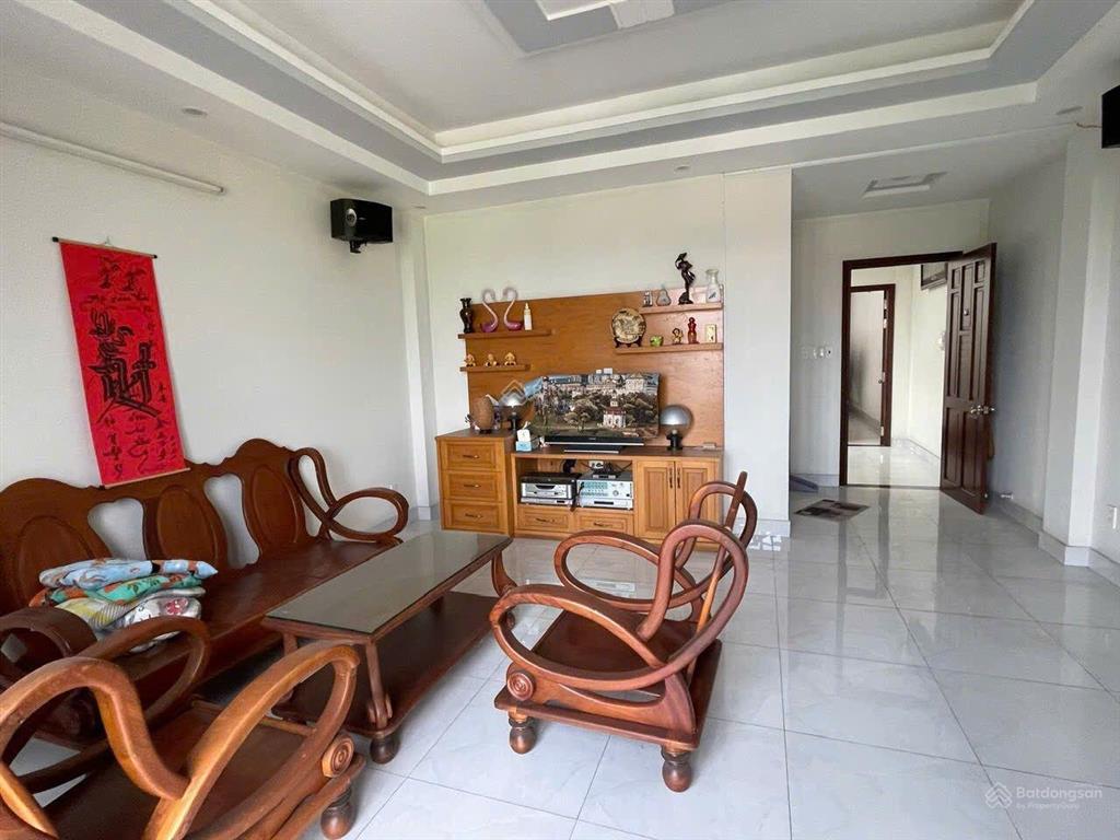 Bán nhà 3,5tam, mặt tiền đường số 3 kdc 47mẫu