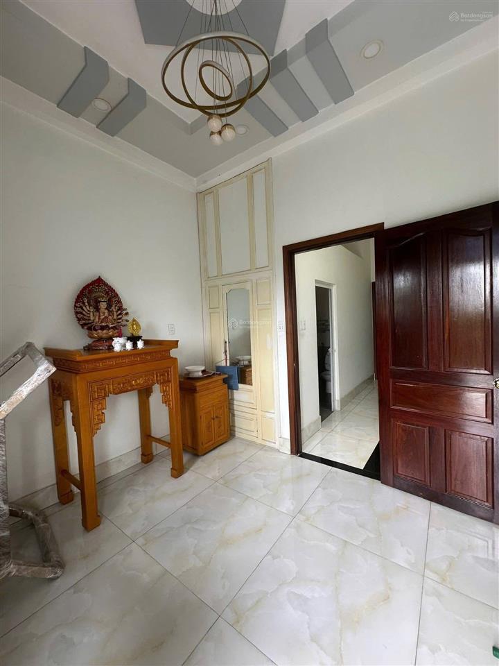 Bán nhà 1 trệt 2 lầu xã tân kiên, dt 3,8x14. nhà mới ở liền