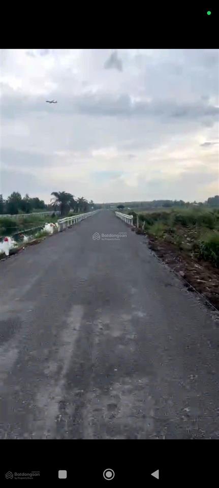 Bán đất mặt tiền kênh đường vườn thơm.dt 27x100=2700m full cây lâu năm. cách cầu xáng 2km.