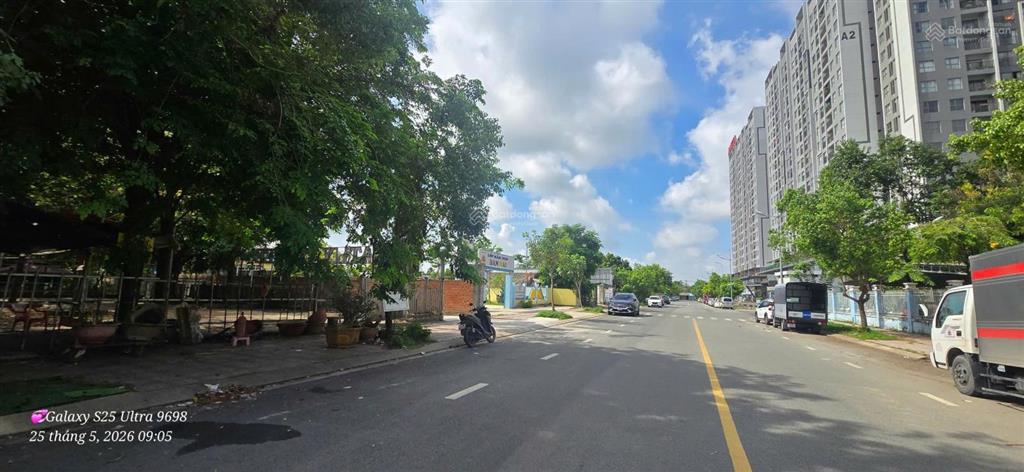 Bán đất vườn, 1500m2 kdc xây dựng mới. mặt tiền đường 30m trước đất
