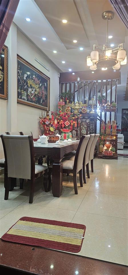 Bán nhà biệt thự kdc phong phú 5. dt 7x19,5m. nhà 1 trệt 2 lầu.