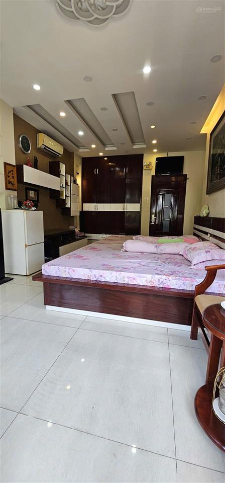 Bán nhà biệt thự kdc phong phú 5. dt 7x19,5m. nhà 1 trệt 2 lầu.