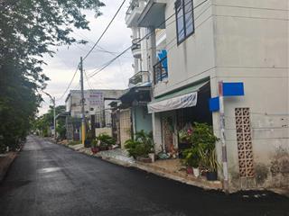 Bán đất mặt tiền đường nhựa xã tân kiên. dt 11x27=285m kdc hiện hữu.