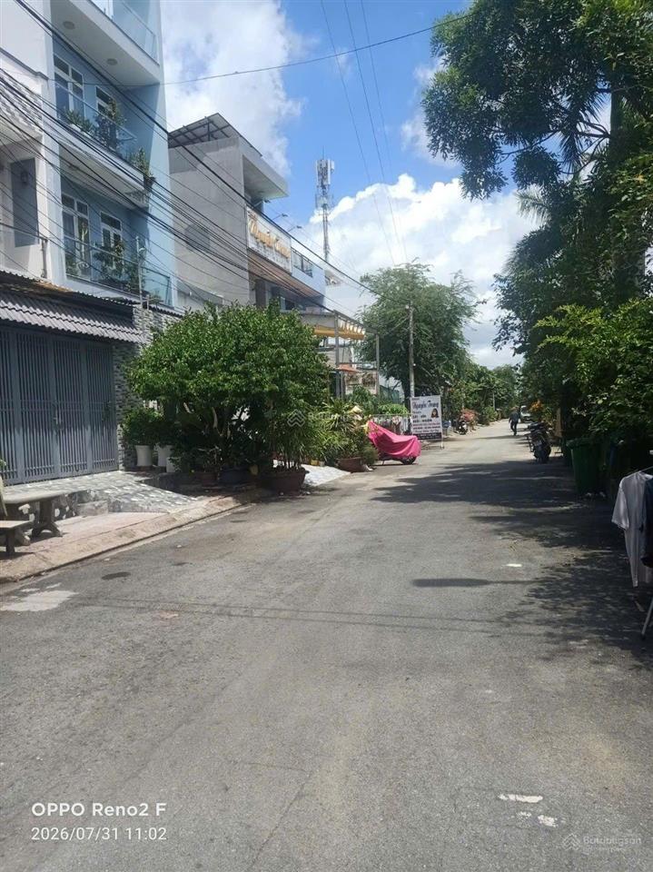Bán nhà kdc depost tân kiên. dt 5 x 20 nhà 1 trệt 2 lầu.