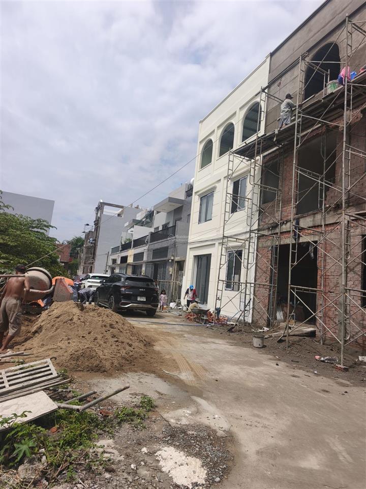 Bán đất đường t11, xã tân quý tây, bình chánh. kdc hiện hữu. dt 7x15 full thổ cư.
