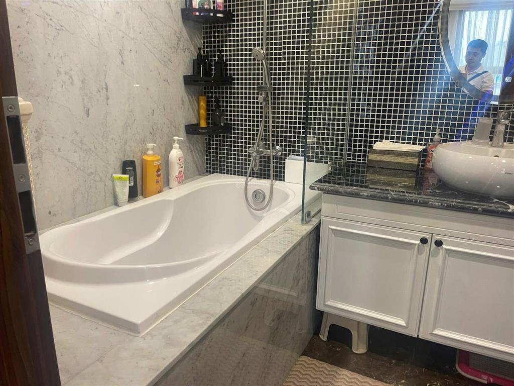 Bán căn hộ 3pn hdi tower  55 lê đại hành, dt 101m2, view hồ hoàn kiếm, trung tâm tp 0962 252 ***