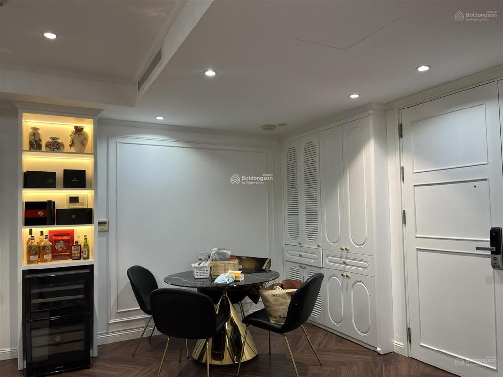 Bán ch 2pn dt 77m2 dự án hoàng thành tower 114 mai hắc đế.  0962 252 ***