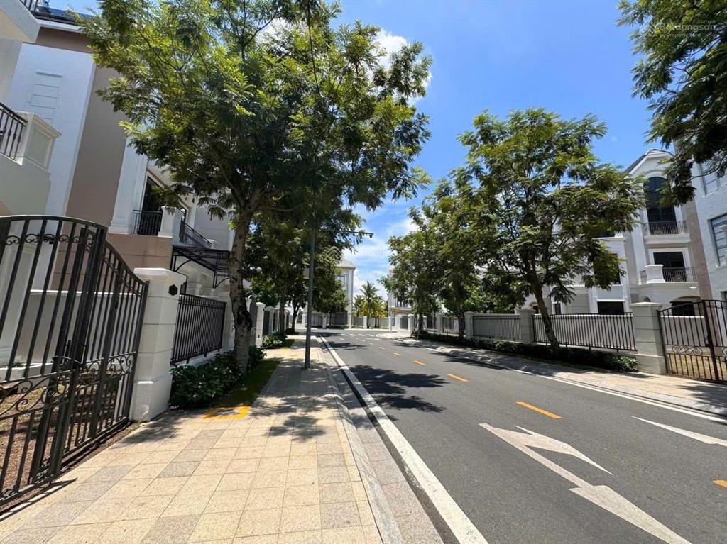 Bán biệt thự 250m2 tại khu manhattan glory, giá cực chất 50 tỷ vnd
