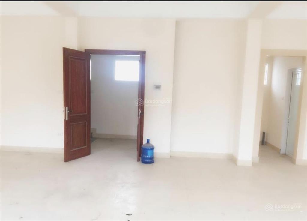 Cho thuê tầng 2,3 p. xuân la làm trung tâm giáo dục, trung tâm tiếng anh, văn phòng (mỗi tầng 80m2)