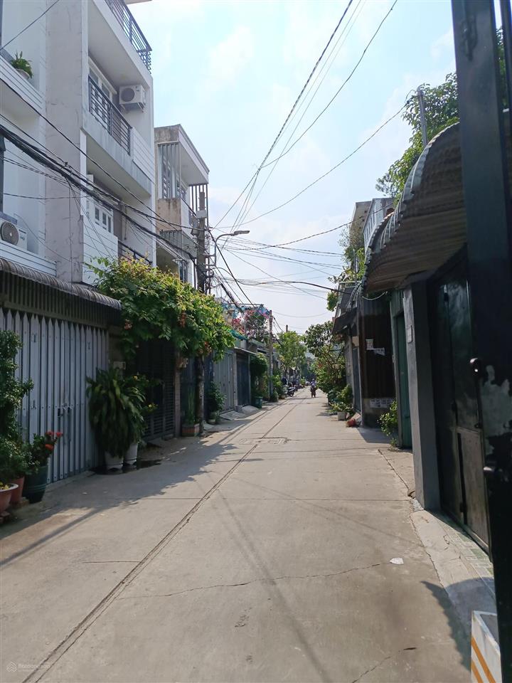 Nhà 4 tầng hxh 56m2 kế hiệp thành city q12  giá nhỉnh 5 tỷ