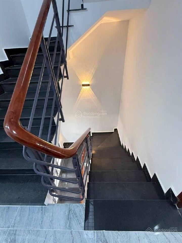 Nhà 3 tầng 80m2 hxh ta16 thông tứ tung, nhà mới đẹp vào ở ngay, tặng nội thất, giá chỉ 6.10 tỷ