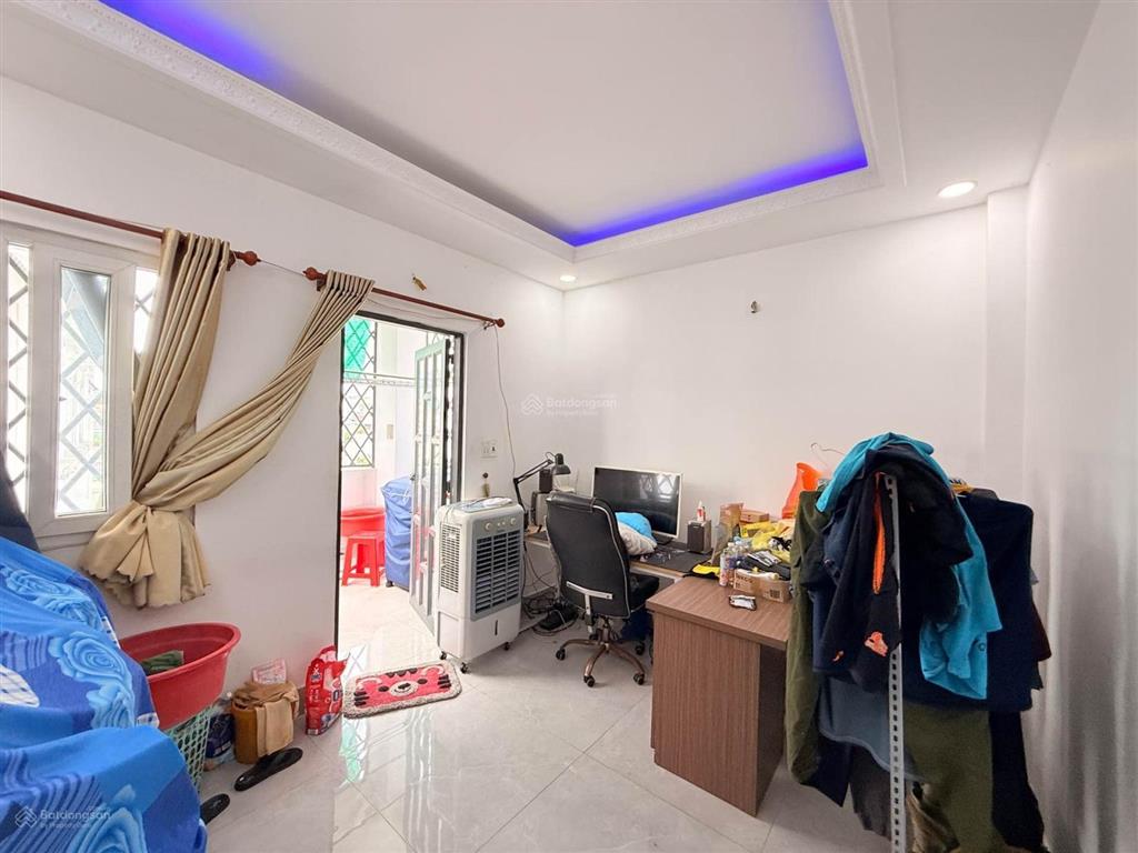 Nhà 4 tầng 80m2 4pn 5wc tân chánh hiệp gần nguyễn ảnh thủ  trung mỹ tây tphcm  giá 6,45 tỷ còn tl