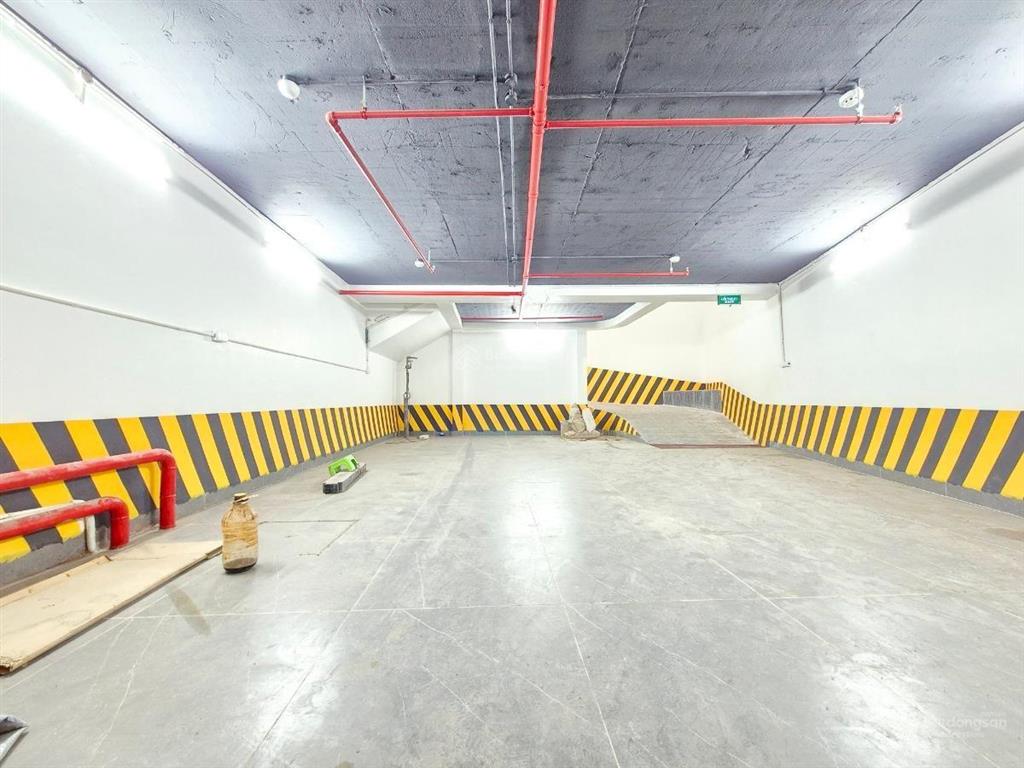 Mặt phố đỗ mười 109m2 9 tầng mặt tiền khủng 16m ngay bến xe nước ngầm quận hoàng mai