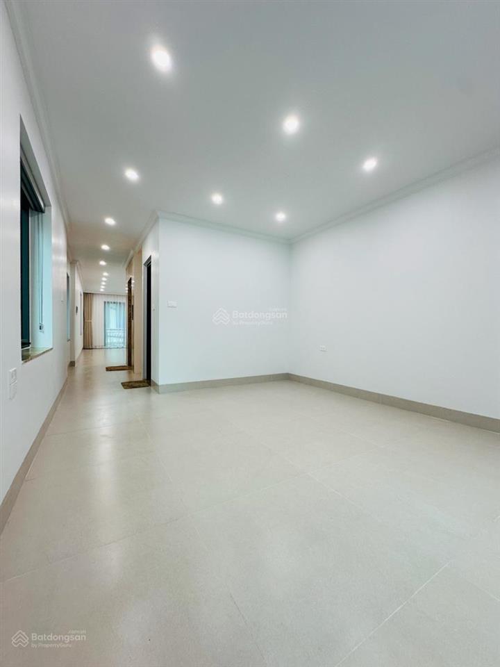 Siêu phẩm 3 mặt ô tô tránh 70m2 7 tầng thang máy trung tâm cầu giấy