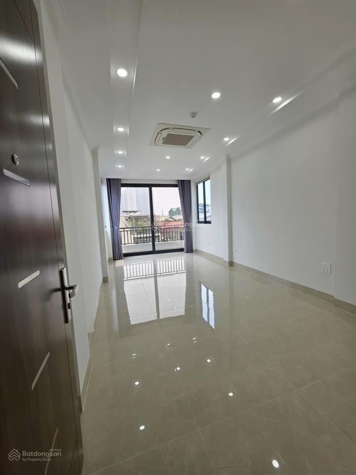 Siêu phẩm 7 tầng thang máy 45m2 vỉa hè 5m trung tâm cầu giấy