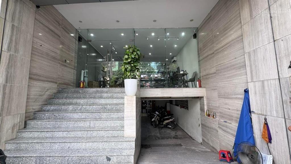Tòa văn phòng 139m2 6 tầng thang máy mặt phố lạc long quân tây hồ mặt tiền 7,7m