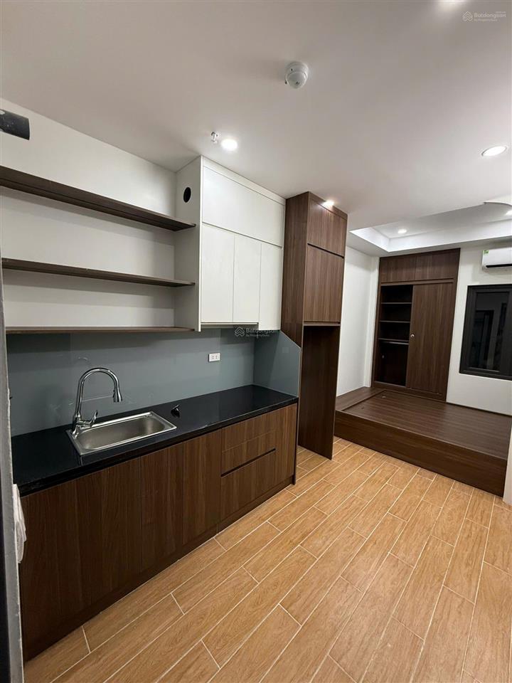Giá đầu tư 92m2 7 tầng thang máy nhỉnh 16tỷ phố vĩnh phúc ba đình cách phố 30m