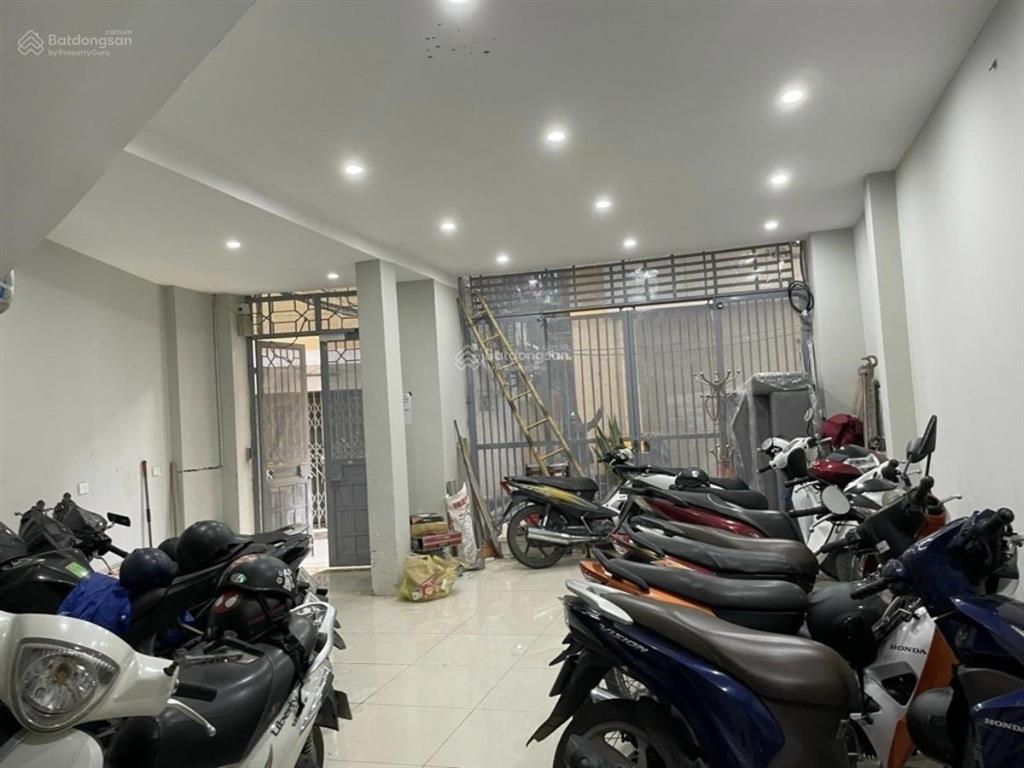Siêu phẩm 65m2 5 tầng mặt tiền 6,7m ô tô qua nhà phố trần duy hưng, cầu giấy