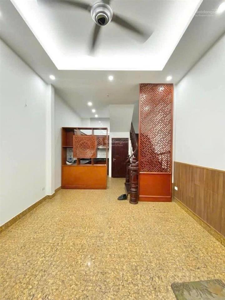 30m2 6 tầng phố lạc long quân tây hồ chỉ hơn 8 tỷ cách ô tô 15m