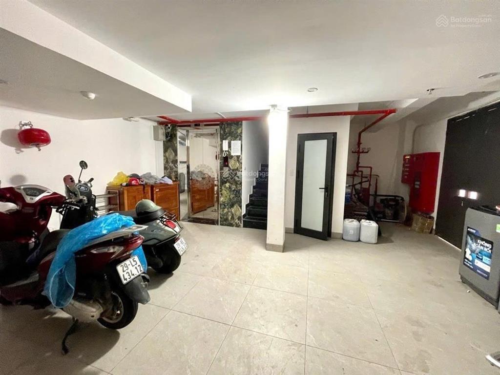 75m2 lô góc 7 tầng thang máy phố lạc long quân tây hồ