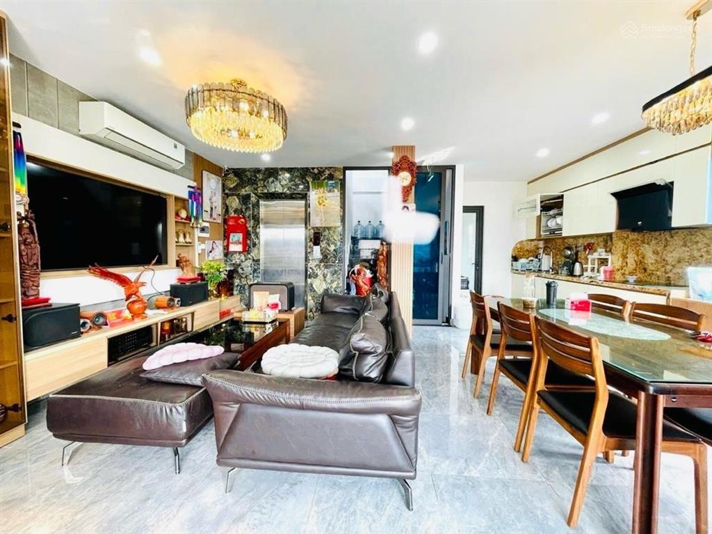 75m2 lô góc 7 tầng thang máy phố lạc long quân tây hồ