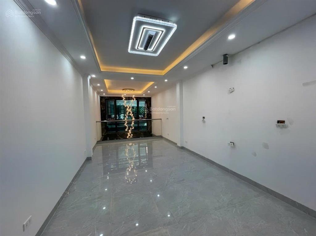 46m2 7 tầng thang máy ô tô vào nhà phố lạc long quân tây hồ