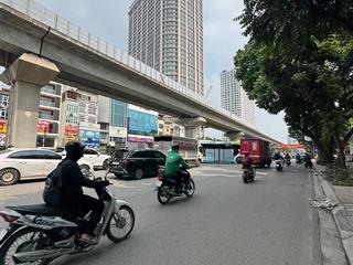 Mặt phố nguyễn trãi đống đa 20m2 5 tầng vỉa hè 8m kinh doanh sầm uất
