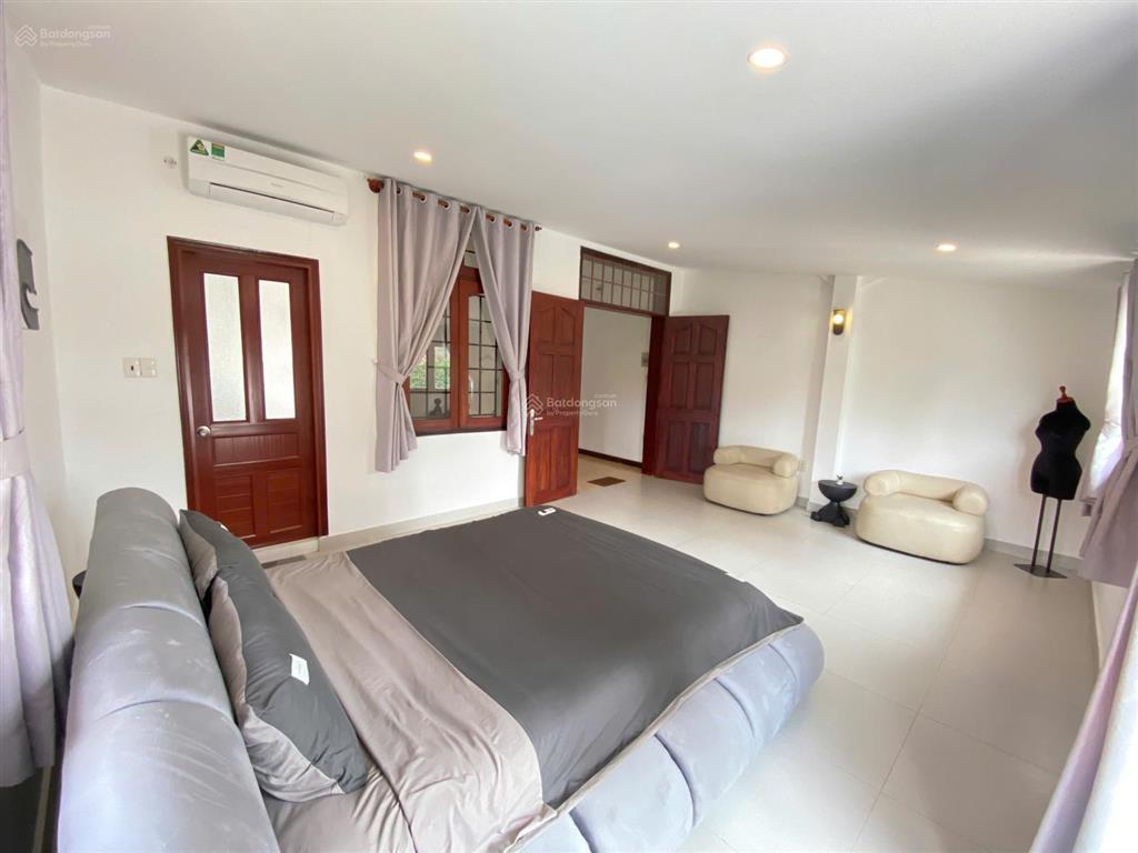 Chính chủ cho thuê biệt thự thảo điền, hồ bơi, sân vườn, đủ nội thất 4000 usd