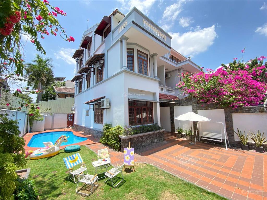 Chính chủ cho thuê biệt thự thảo điền, hồ bơi, sân vườn, đủ nội thất 4000 usd