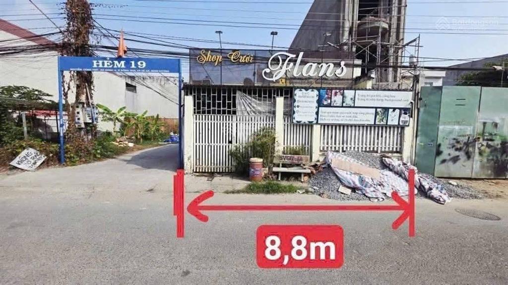 Bán nhà 2 mặt tiền (nguyễn công trứ) dĩ an