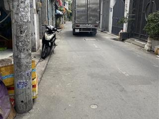 Nhà mặt tiền xe hơi ngủ trong nhà bình tân