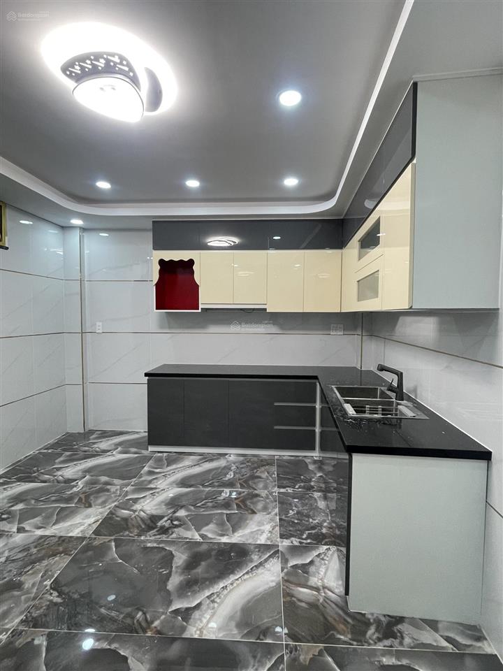 Quận bình tân hẻm ô tô thông lê văn quới bình trị đông bình tân  thang máy xịn xò