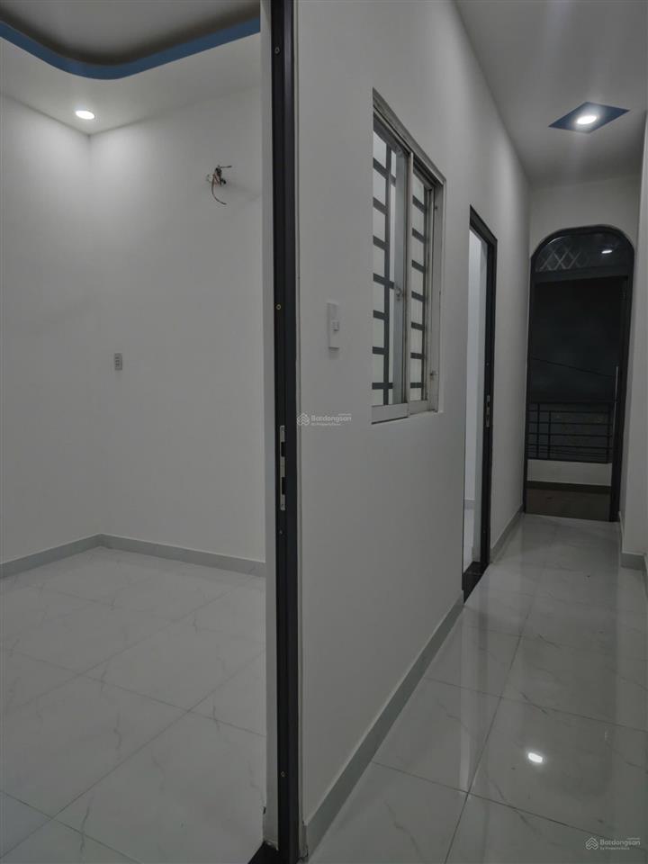 Nhà mới đẹp ở ngay quận tân phú gần aeon