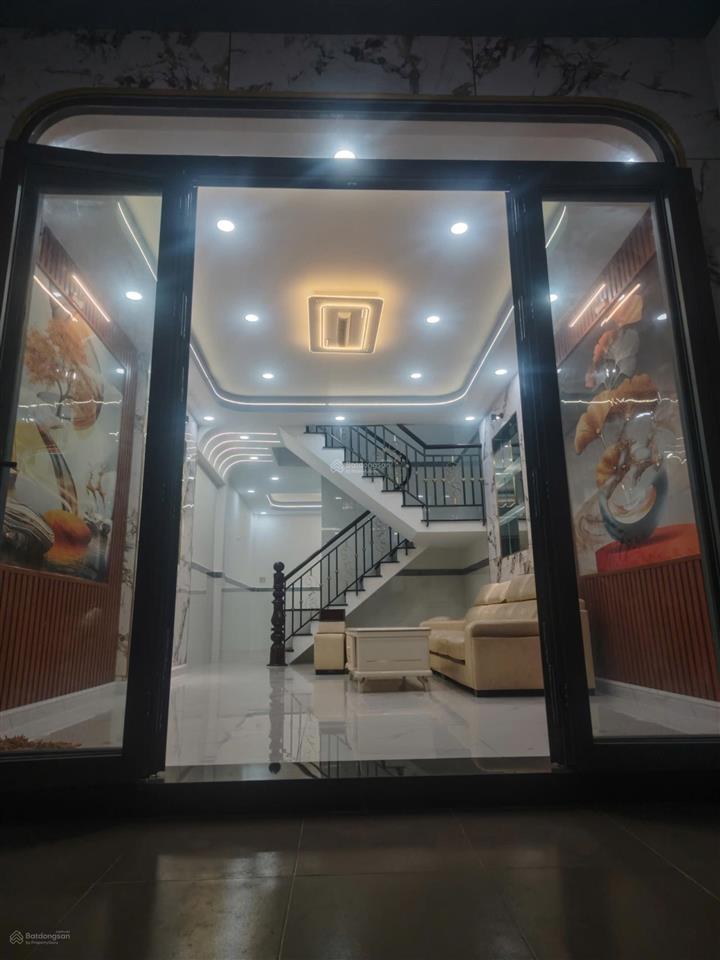 Nhà mới đẹp ở ngay quận tân phú gần aeon