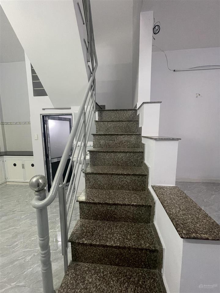 Ngay trung tâm  bình tân  lê văn quới