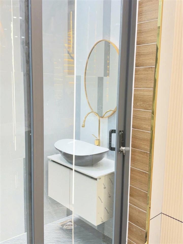 Nhà 5 tầng  hxh  hương lộ 2  lê văn quới  bình tân. nhà mới full nội thất xịn sò