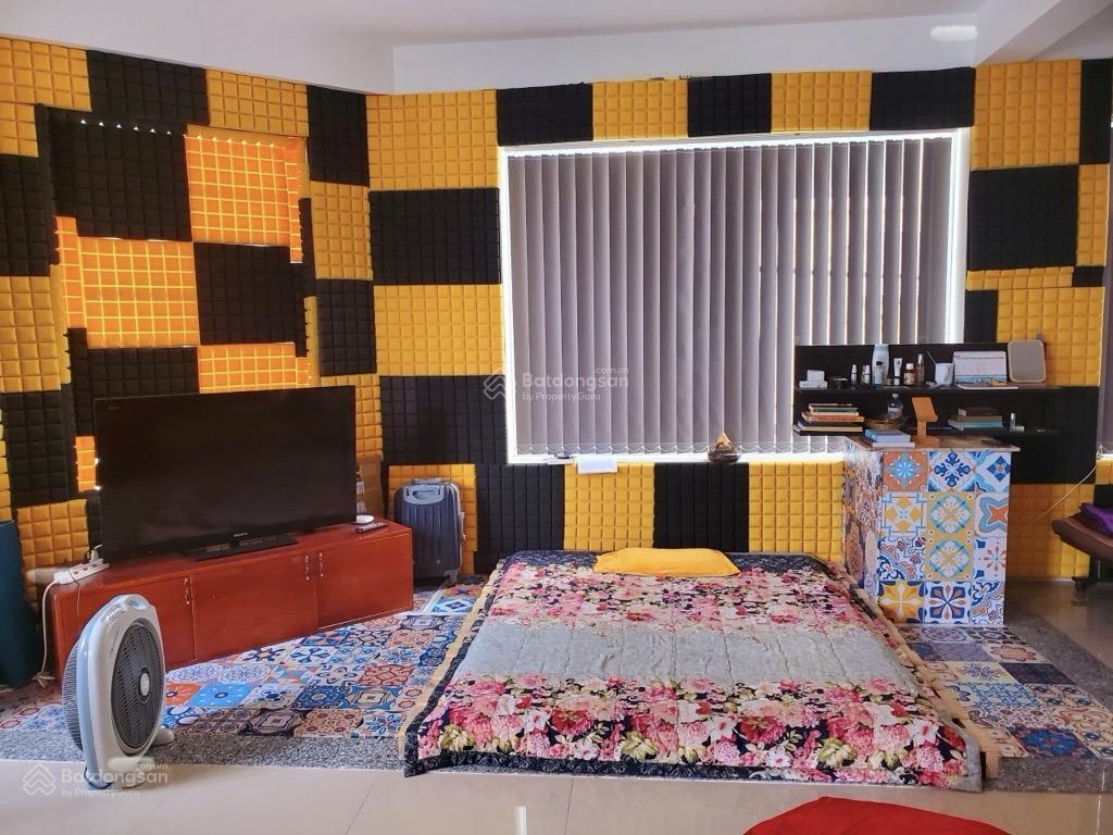 Hẻm xe tải thông  phạm văn bạch  kinh doanh tốt đa ngành nghề