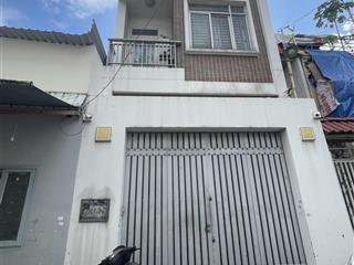 Hẻm xe hơi đỗ cửa phạm văn bạch