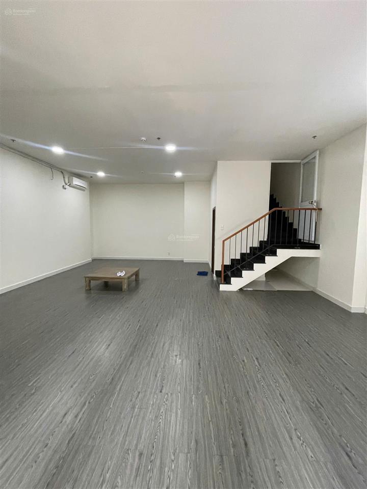 Cho thuê nhà mới quận 8  ngang 8m dài 10m  dt 151m2, 2225 phạm thế hiển giá 17tr