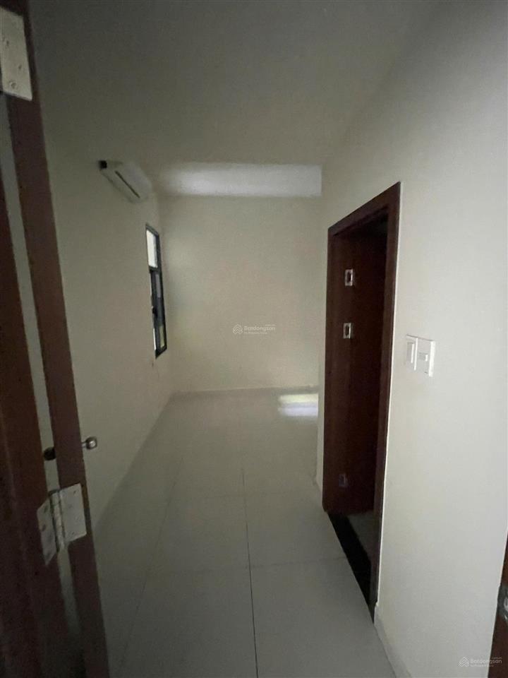 Cho thuê nhà mới quận 8  ngang 8m dài 10m  dt 151m2, 2225 phạm thế hiển giá 17tr