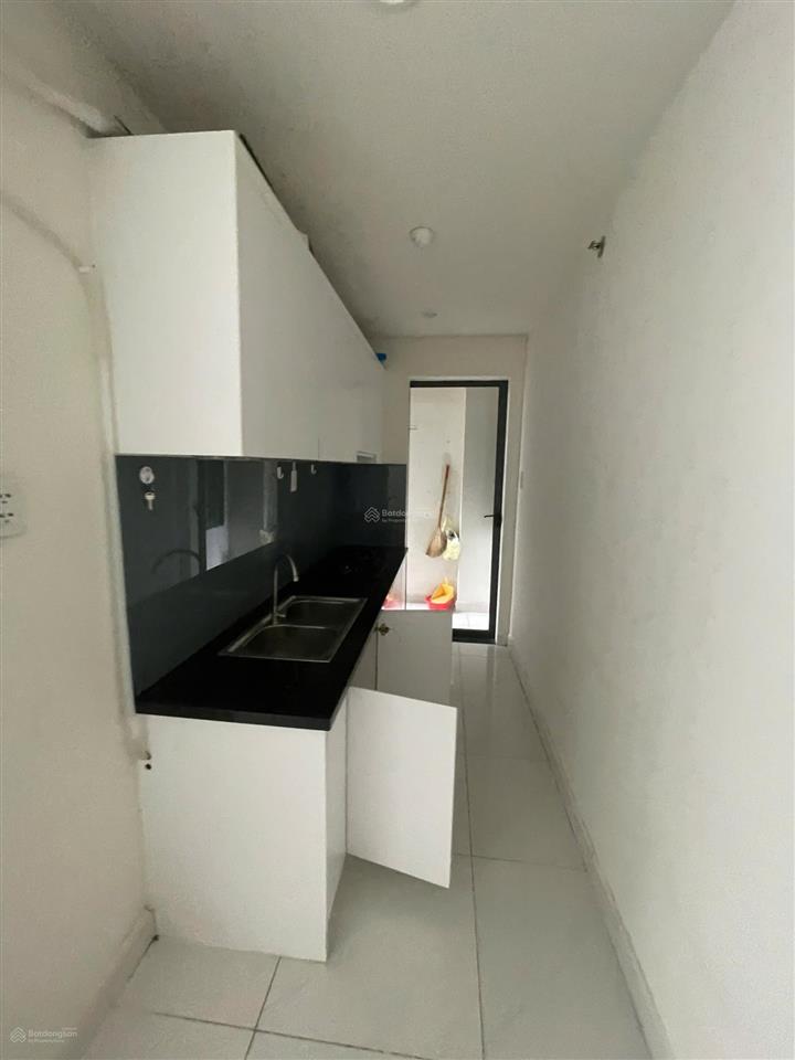 Cho thuê nhà mới quận 8  ngang 8m dài 10m  dt 151m2, 2225 phạm thế hiển giá 17tr