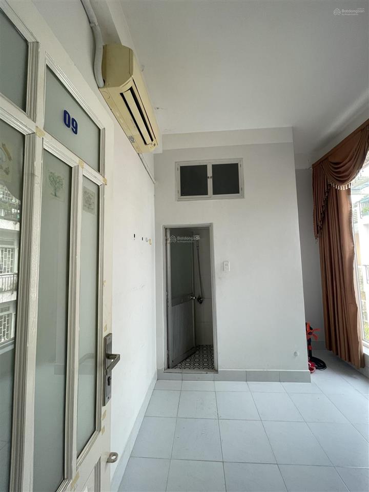 Cho thuê phòng máy lạnh, wc riêng, 3tr5, tại 137/45 lê văn sỹ