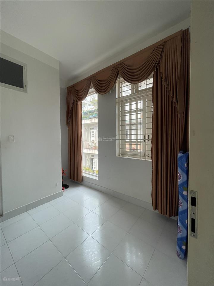 Cho thuê phòng máy lạnh, wc riêng, 3tr5, tại 137/45 lê văn sỹ