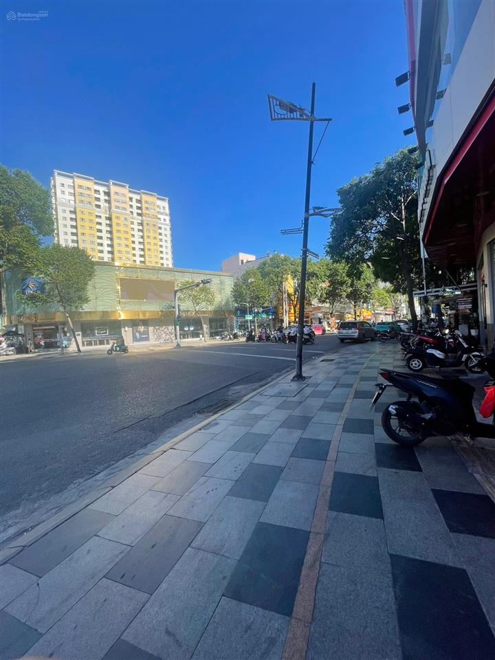 Cho thuê nhà 2 tầng gần ngã 3 đường lê hồng phong  vũng tàu  giá 20triệu/ tháng