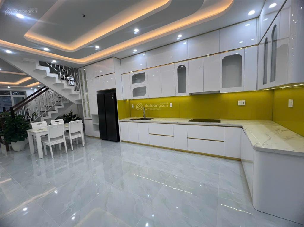 Cho thuê nhà mặt tiền nguyễn thiện thuật p. thắng nhất, vũng tàu  giá 14 triệu/tháng