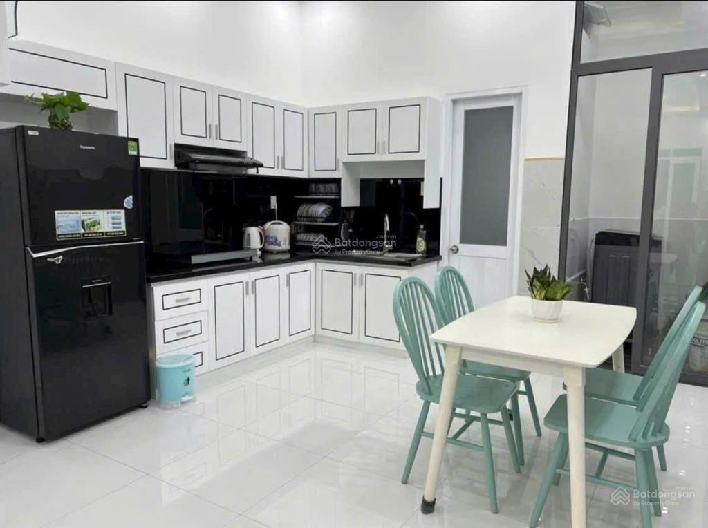 Cho thuê nhà đẹp 4 phòng ngủ, hẻm ô tô phan chu trinh vũng tàu  giá chỉ 12tr/tháng