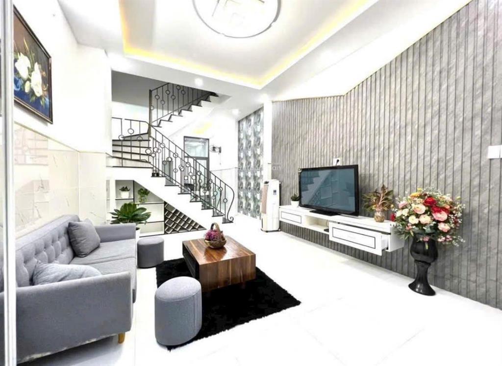 Cho thuê nhà đẹp 4 phòng ngủ, hẻm ô tô phan chu trinh vũng tàu  giá chỉ 12tr/tháng