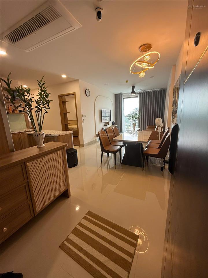 Cho thuê căn hộ 2pn vũng tàu centre point, tầng cao, view biển  giá 17tr/tháng